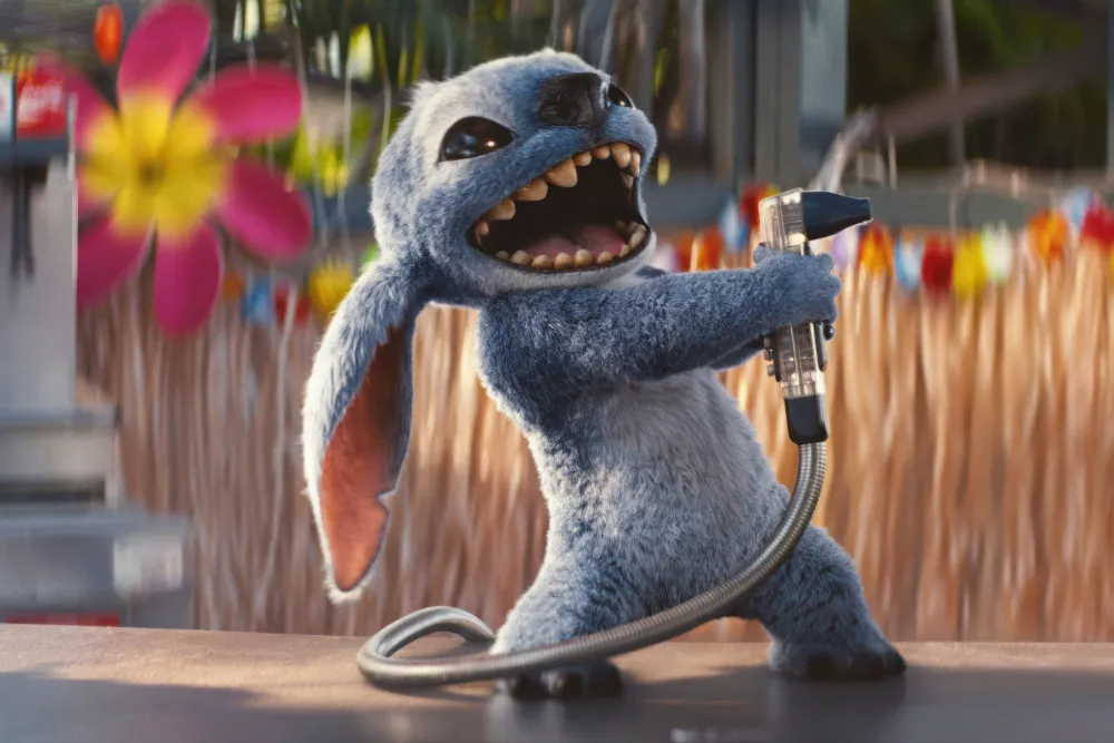 MCDMYOX_ZX011 What to expect from the return of “Lilo & Stitch” to the big screen in 2025? 🤔