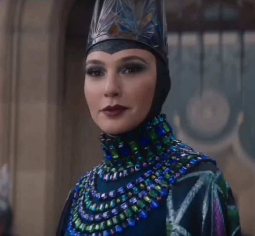 Profile_-_The_Evil_Queen_2025 Snow White: All the Secrets from the Trailer! 💥 - Complete Analysis